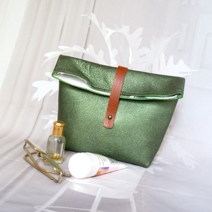Olasz borjúbőr sminktáska, Kozmetikai táska, Zöld metálfényű bőr szemüvegtartó, Tolltartó - Meska.hu