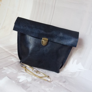 Éjkék olasz marhabőr kozmetikai táska, Bőr Sminktáska, Piperetáska vagy aminek akarod - táska & tok - neszesszer - Meska.hu