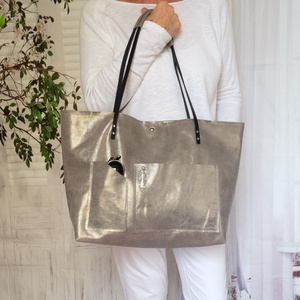 Ezüst színű olasz marhabőr táska tolltartóval, Nagy méretű olasz metál shopper - Meska.hu