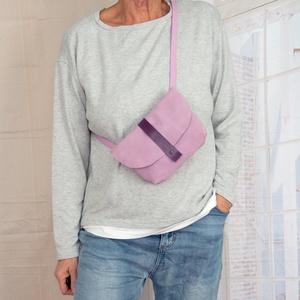 Halványlila nubuk bőr crossbody táska, Olasz nubuk mellkastáska, Válltáska, Parti táska - Meska.hu