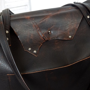 Nagy méretű Sötétbarna olasz bivalybőr táska tolltartóval, Bivalybőr válltáska, Olasz bőr Shopper - táska & tok - kézitáska & válltáska - nagy pakolós táska - Meska.hu