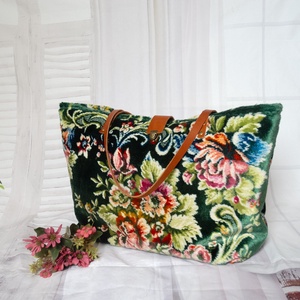 Extra nagy egzotikus szőnyegtáska, Virágmintás szőnyeg válltáska, Puha és bársonyos szőnyegtáska - Meska.hu