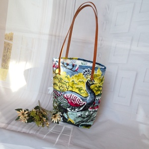 Pávamintás szőnyegtáska, Bársony szőnyeg válltáska, Pávás partitáska, Egzotikus szőnyegtáska - Meska.hu