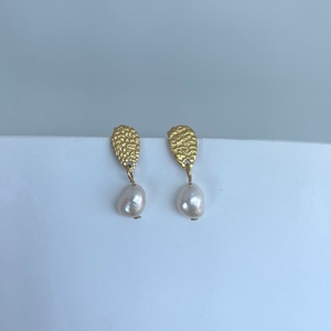 Double Sweet Pearl  Csepp alakú édesvízi gyöngy fülbevaló - ékszer - fülbevaló - lógó csepp fülbevaló - Meska.hu