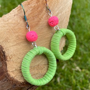 Neon Chic - Lógós fülbevaló - ékszer - fülbevaló - lógó fülbevaló - Meska.hu