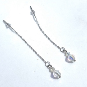 Pretty Crystal - Lógós lánc és üveggyöngy fülbevaló - ékszer - fülbevaló - lógó fülbevaló - Meska.hu