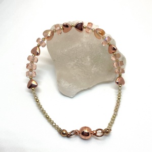 Peachy Pink Hearts - Gyöngykarkötő - ékszer - karkötő - gyöngyös karkötő - Meska.hu