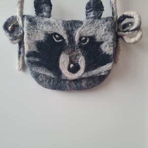 Mosómedve nemez táska - művészet - textilkép - nemezelt - Meska.hu