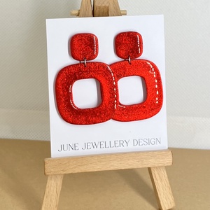 Sarah metál piros fülbevaló, Ékszer, Fülbevaló, Lógó fülbevaló, Gyurma, Ékszerkészítés, MESKA