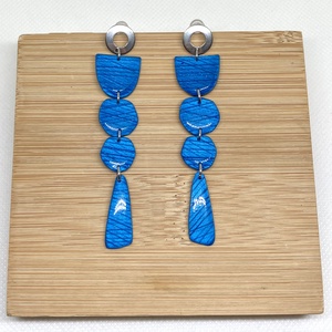 Lana kék fülbevaló, Ékszer, Fülbevaló, Lógó fülbevaló, Gyurma, Ékszerkészítés, MESKA