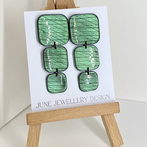 Norah fényes zöld fülbevaló, Ékszer, Fülbevaló, Lógó fülbevaló, Gyurma, Ékszerkészítés, MESKA