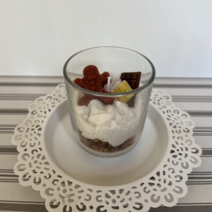 Desszert gyertya , Karácsony, Karácsonyi lakásdekoráció, Karácsonyi illatgyertya, mécses, Gyertya-, mécseskészítés, MESKA