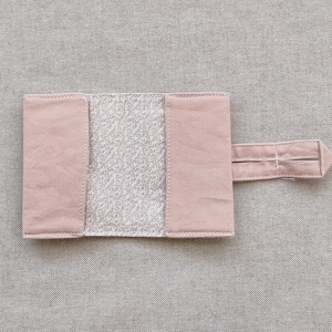 Kézzel festett  levendulás-pillangós irattartó - táska & tok - pénztárca & más tok - kártyatartó & irattartó - Meska.hu