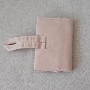 Kézzel festett cseresznye virágos irattartó - táska & tok - pénztárca & más tok - kártyatartó & irattartó - Meska.hu