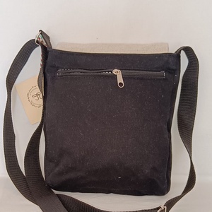 Kézzel festett Tappancs mintás tarisznya - táska & tok - kézitáska & válltáska - vállon átvethető táska - Meska.hu