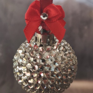 Üvegstrasszal bevont gömbök - karácsony - karácsonyi lakásdekoráció - karácsonyfadíszek - Meska.hu