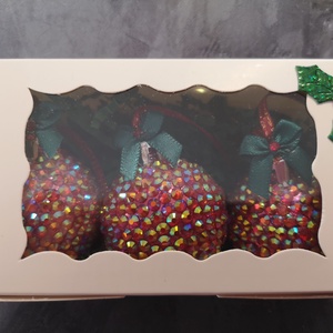 Szivárványos színű karácsonyi gömb - karácsony - karácsonyi lakásdekoráció - karácsonyfadíszek - Meska.hu