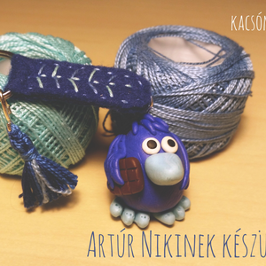 Gombóc Artúr kulcstartó - Meska.hu
