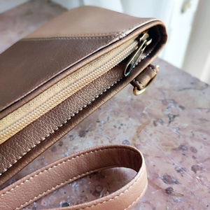 Boritéktáska csuklópánttal és vállpánttal / kis táska / clutch / textilbőr  - táska & tok - variálható táska - Meska.hu