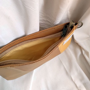 Lara boritéktáska csuklópánttal / kis táska / clutch / textilbőr  - táska & tok - kézitáska & válltáska - kézitáska - Meska.hu