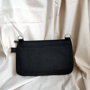 Lara fekete boritéktáska csuklópánttal / kis táska / clutch / textilbőr  - táska & tok - variálható táska - Meska.hu