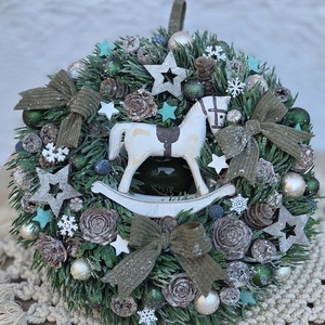 Nagyméretű hintalovas karácsonyi ajtódísz / kopogtató (30 cm) - karácsony - adventi díszek - adventi ajtódísz - Meska.hu