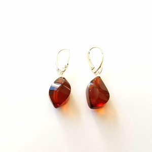 Borostyán fülbevaló  ezüst akasztóval - ékszer - fülbevaló - lógó fülbevaló - Meska.hu