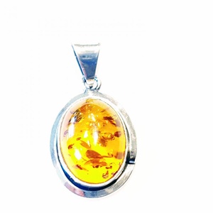 Borostyán medál  ezüst foglalatban., Ékszer, Nyaklánc, Medál, Ékszerkészítés, MESKA