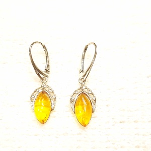 Borostyán ezüst fülbevaló akasztós. - ékszer - fülbevaló - lógó csepp fülbevaló - Meska.hu