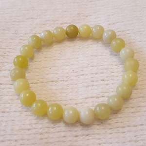 Pompás jáde bogyós karkötő gumis(8 mm) - ékszer - karkötő - bogyós karkötő - Meska.hu