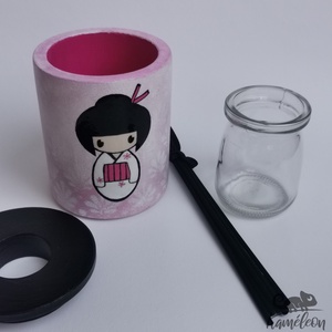 Kokeshi baba, rózsaszín - pálcás lakásparfüm - otthon & életmód - gyertya, illat, aroma - párologtató - Meska.hu