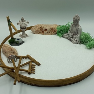 Japán kert (nagy)- csobogóval, lámpással és Buddhával  - Meska.hu