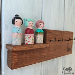 FABRIKA város - 3 kokeshi - otthon & életmód - tárolás & rendszerezés - fali tároló - Meska.hu