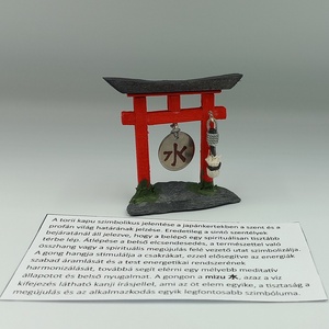 Kis torii kapu gonggal - Japánkert kiegészítő - otthon & életmód - dekoráció - asztal és polc dekoráció - japánkert - Meska.hu