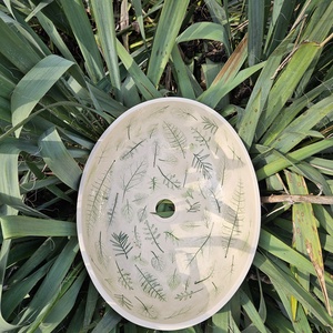 Ovális kerámia mosdótál levéllenyomatokkal - otthon & életmód - fürdőszoba - mosdótál - Meska.hu