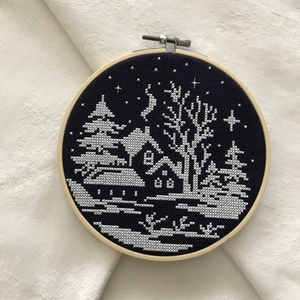 Téli hímzett dísz, Művészet, Textilkép, Keresztszemes, Hímzés, MESKA