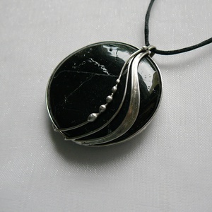 Fekete turmalin medál - ékszer - nyaklánc - medálos nyaklánc - Meska.hu