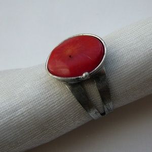 Vörös korall gyűrű, Ékszer, Gyűrű, Szoliter gyűrű, Ékszerkészítés, Fémmegmunkálás, MESKA