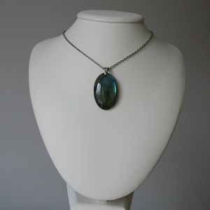 Labradorit medálos nyaklánc - ékszer - nyaklánc - medál - Meska.hu