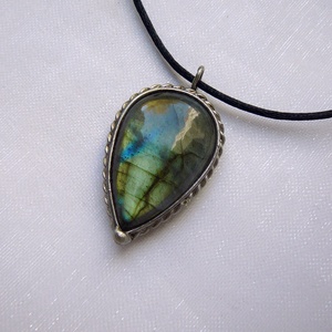 Labradorit medál - ékszer - nyaklánc - medál - Meska.hu