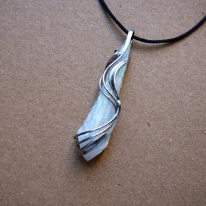 Hegyikristály csúcs medál - ékszer - nyaklánc - medálos nyaklánc - Meska.hu