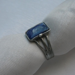 Szodalit gyűrű - Meska.hu