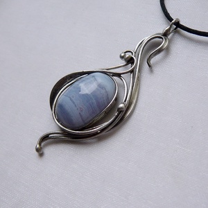 Kalcedon medál - Meska.hu