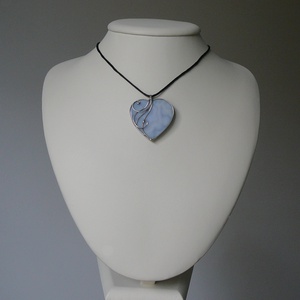 Kalcedon szív medál - ékszer - nyaklánc - medálos nyaklánc - Meska.hu