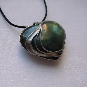 Labradorit szív medál - ékszer - nyaklánc - medál - Meska.hu