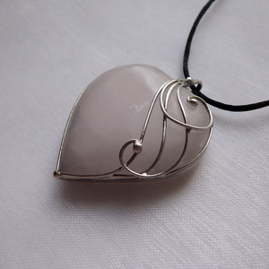 Rózsaszín kalcit szív medál, Ékszer, Nyaklánc, Medálos nyaklánc, Ékszerkészítés, Fémmegmunkálás, MESKA
