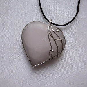 Rózsaszín kalcit szív medál - ékszer - nyaklánc - medálos nyaklánc - Meska.hu