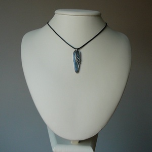 Kianit medál - ékszer - nyaklánc - medálos nyaklánc - Meska.hu