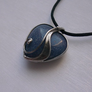 Kék kvarc mini szív medál, Ékszer, Nyaklánc, Medálos nyaklánc, Ékszerkészítés, Fémmegmunkálás, MESKA