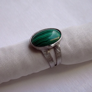 Malachit gyűrű, Ékszer, Gyűrű, Szoliter gyűrű, Ékszerkészítés, Fémmegmunkálás, MESKA